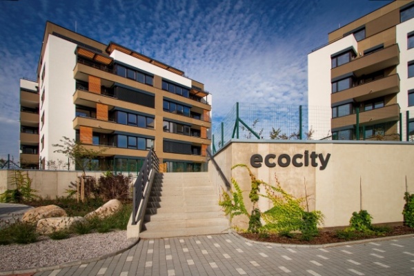 EGTV ecocity exterier CRESTCOM